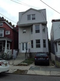 Building Photo - 53 Condict St