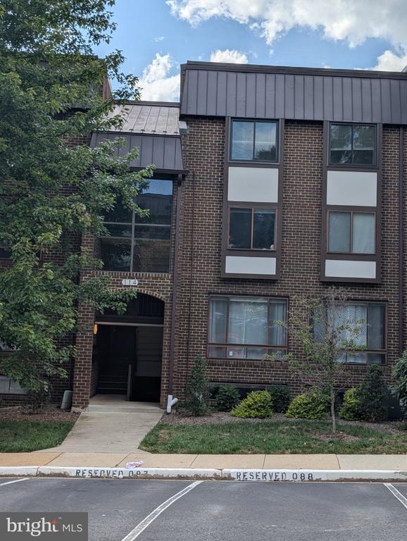 Building Photo - 114 Roberts Ln