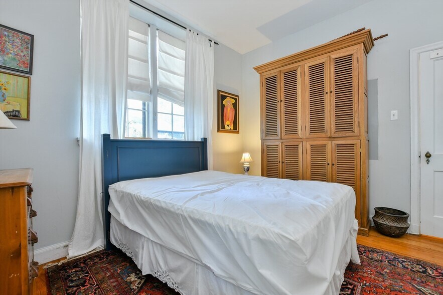 Building Photo - 5 Kilsyth Ter