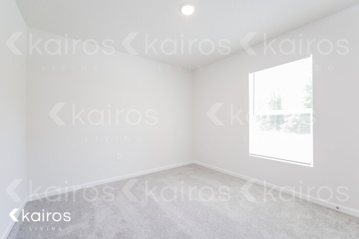 Building Photo - 2331 W Ingrid Ln