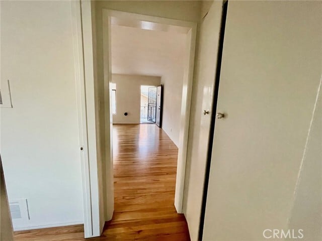 Building Photo - 1433 N Bronson Ave