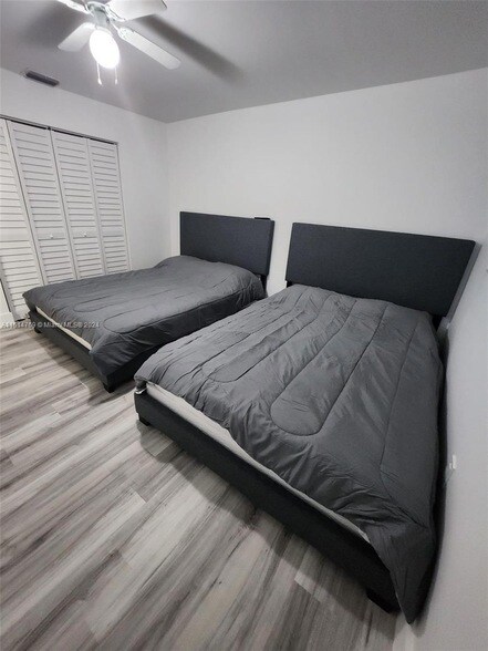 Building Photo - 4876 NW 4th Terrace