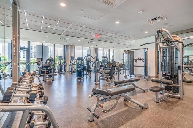 Building Photo - 5300 Paseo Blvd