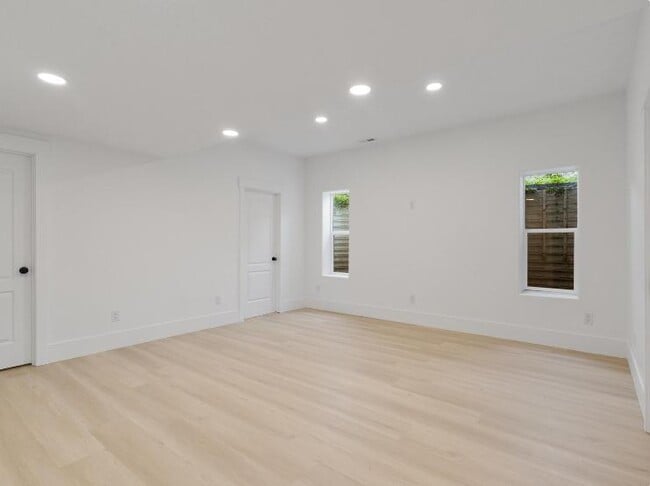 Primary Photo - 636 N 1280 E