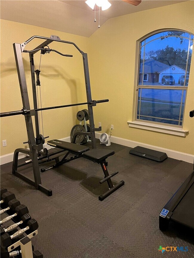 Building Photo - 5504 Eldie Ct