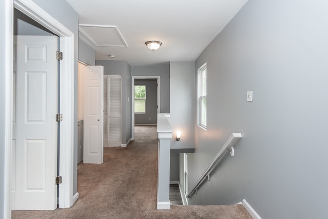 Building Photo - 4839 Heritage Heights Cir