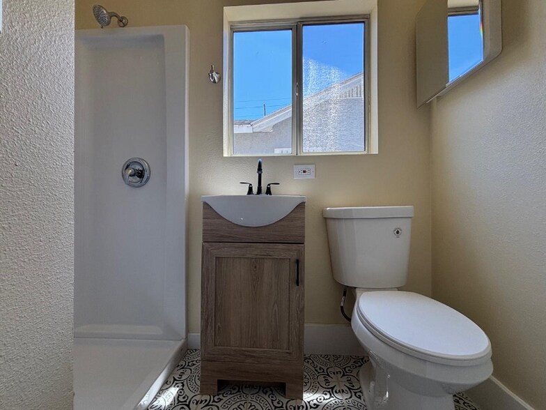 Building Photo - 5306 Cimarron St