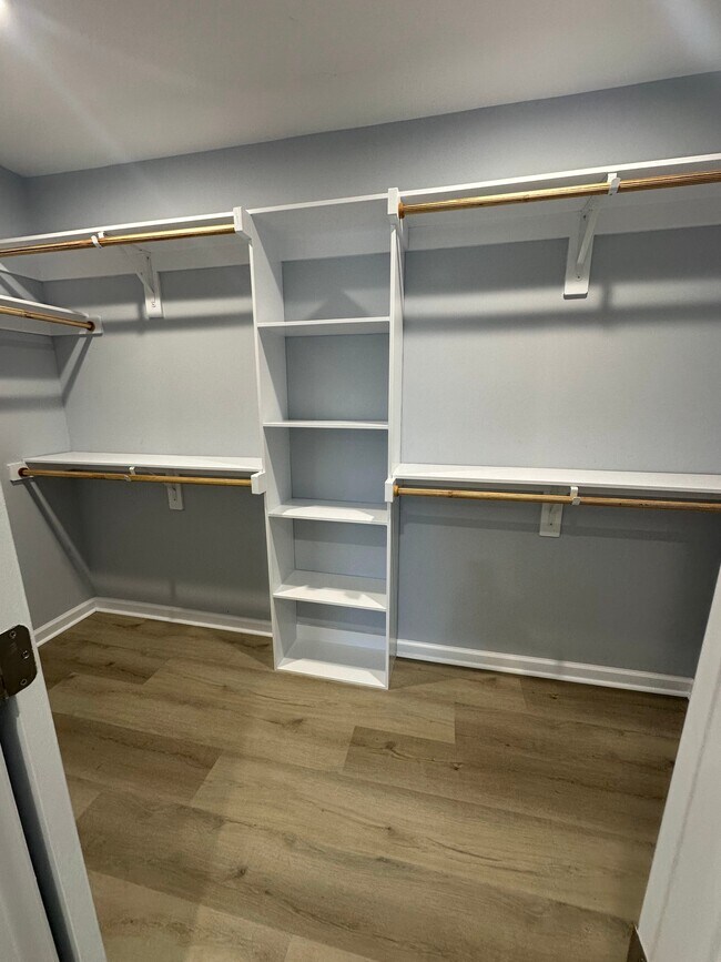 Building Photo - 517 Cardamon Ct