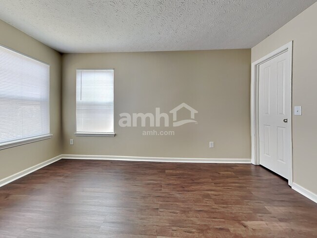 Building Photo - 1559 Lavender Ln