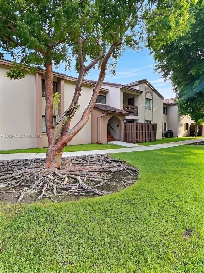 Building Photo - 8999 SW 123rd Ct
