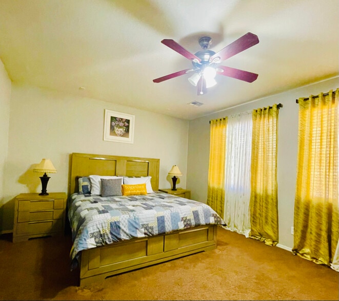 Building Photo - 11136 East Starkey Avenue