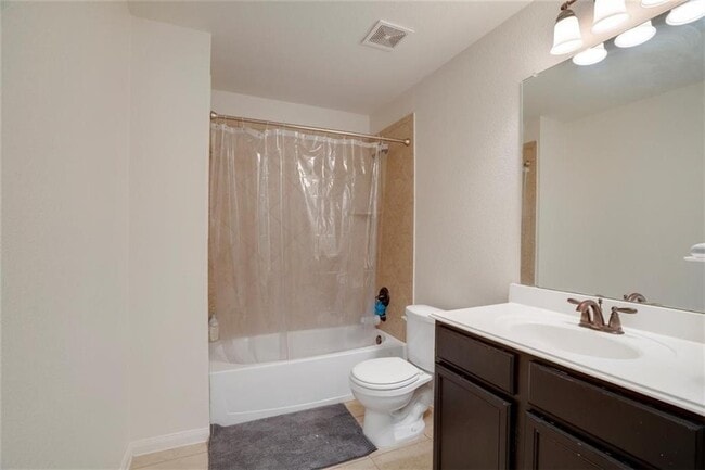 Building Photo - 1501 Treeta Trail