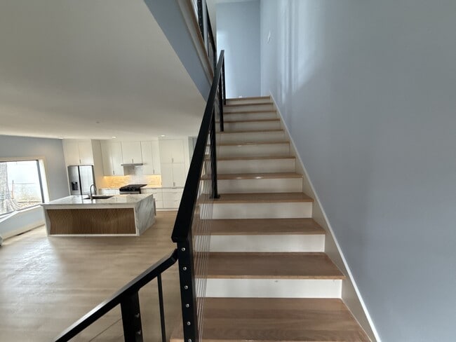 Building Photo - 1073 Hemphill Ave NW