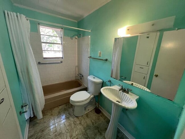 Building Photo - Warrington - 3 Bedroom, 2 Bathroom