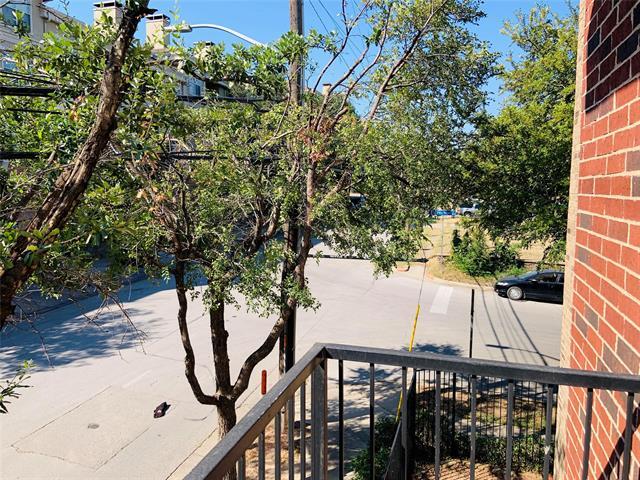 Building Photo - 1020 Texas St