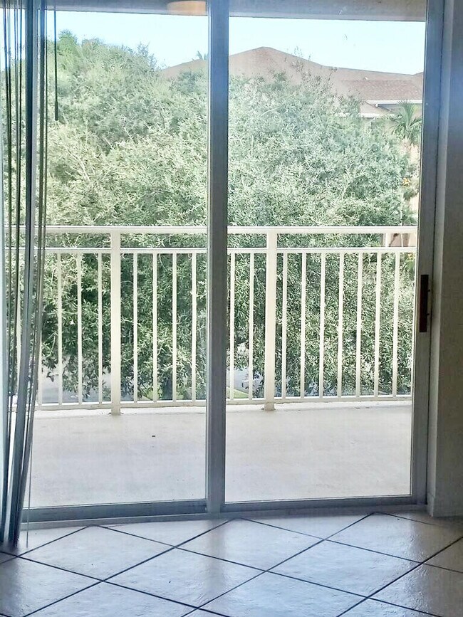 Building Photo - 6450 Emerald Dunes Dr