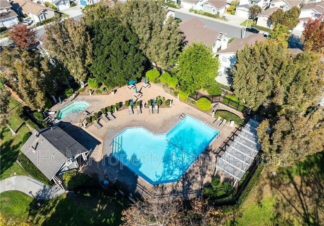 Building Photo - 59 Bridgeport