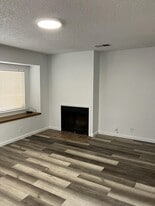 Building Photo - 231 W Tulare Ave