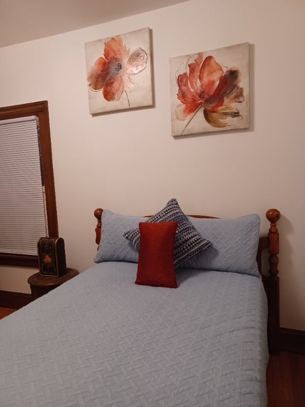 Building Photo - 4919 E 107th St