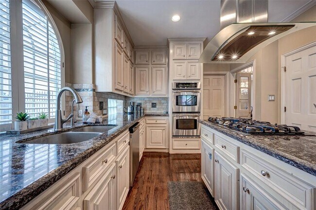 Building Photo - 618 Timber Cir