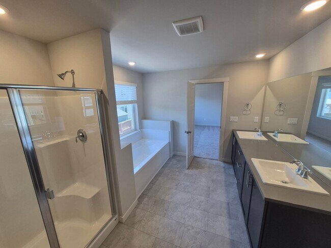 Building Photo - NEW - 4 BR/2.5 BA Plus office in Acadia Pointe