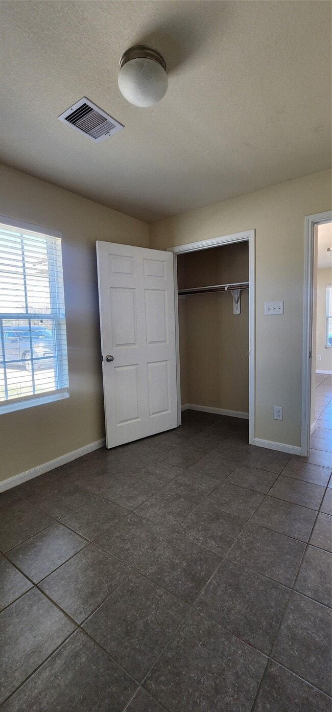 Building Photo - 8421 W 1st St