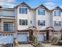 Building Photo - 2 Bedroom 2.5 Bathroom with 2 Tandem Car garage ~ Convenient Cedar Mill Location Near St. Vincent...