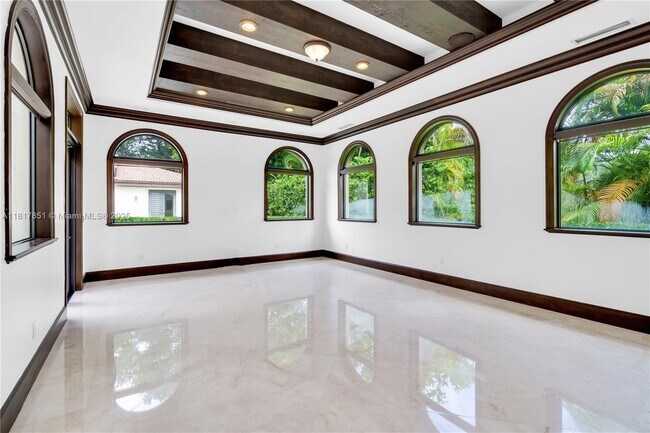 Building Photo - 9801 SW 60th Ct