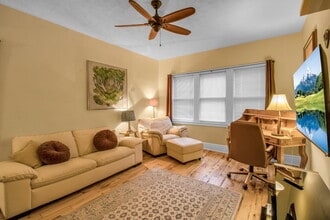 Building Photo - Furnished 1-Bedroom Apartment on Glendale Pl