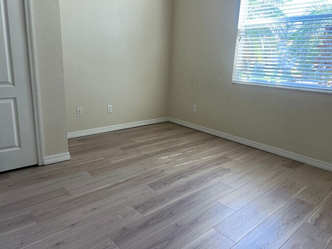 Building Photo - Stoneybrook 4BR/3BA Single Family Home in ...