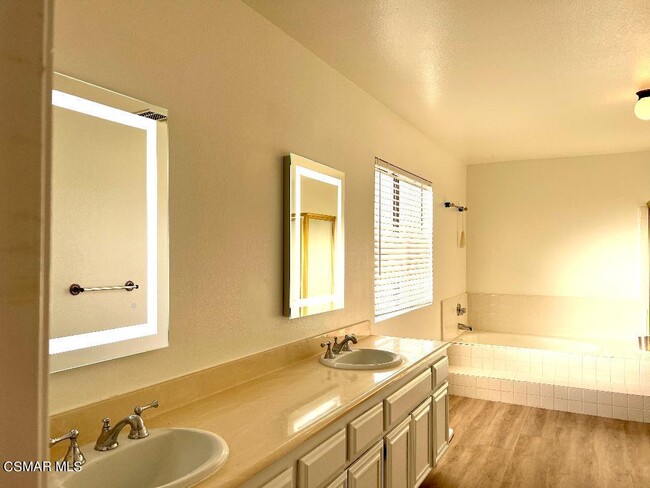 Building Photo - 5511 Adelina Ct