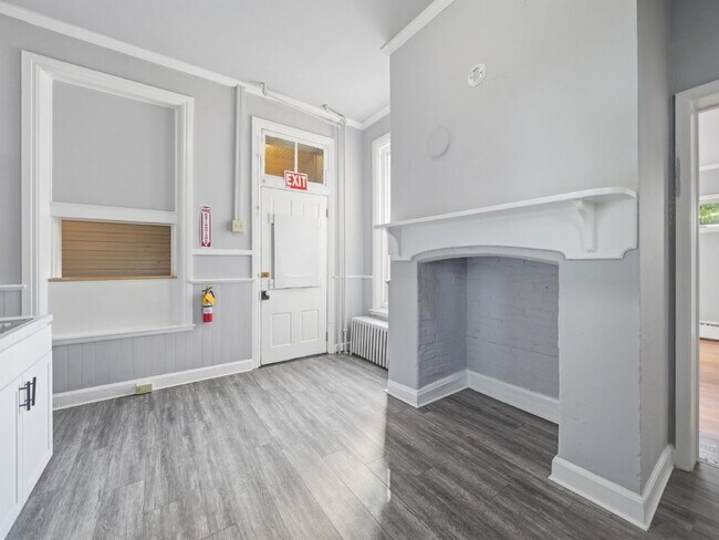 Building Photo - Charming 2-Bedroom, 2-Bath First-Floor Residence in a Beautifully Renovated Historic Home