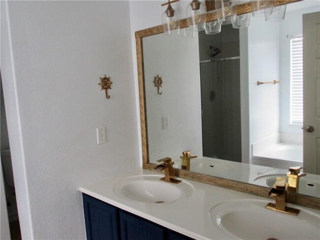 Building Photo - 2808 Red Ivy Cove