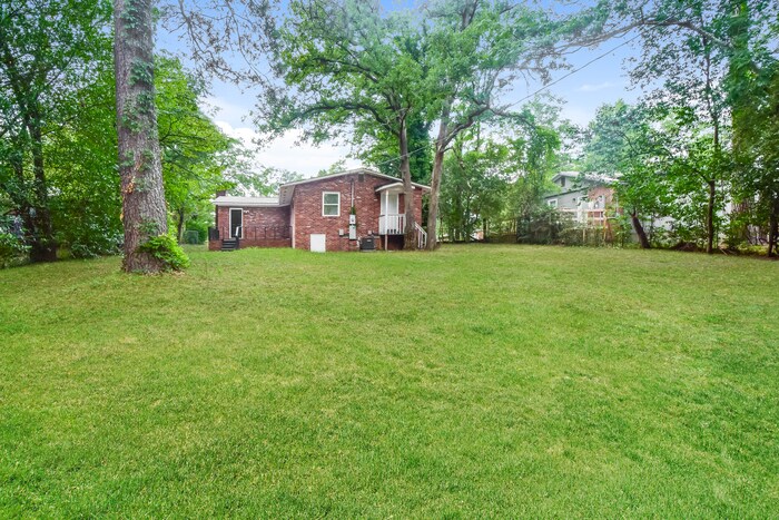 Building Photo - 1736 Morninglo Ln