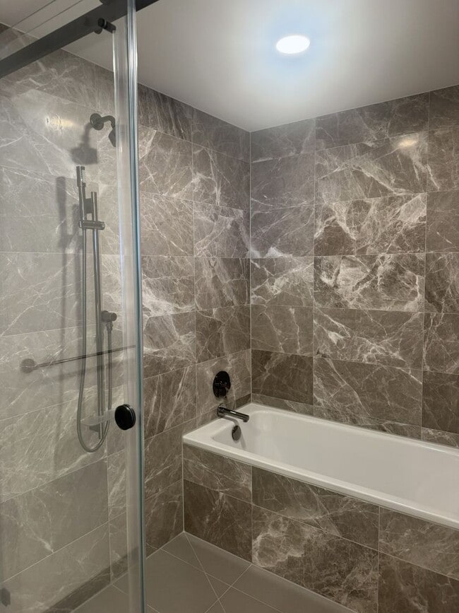 Building Photo - The Park Ward Village - High Floor One Bedroom, One Bath, Den with Ocean Views!