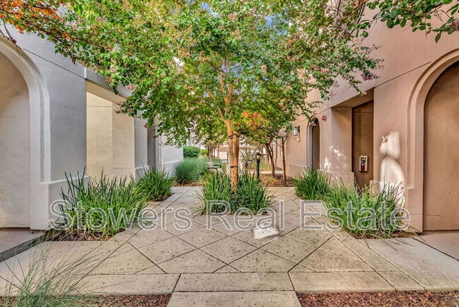 Building Photo - 5212 S Esprit Loop