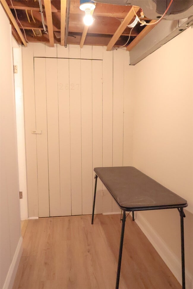 Building Photo - 2627 Louis Ave