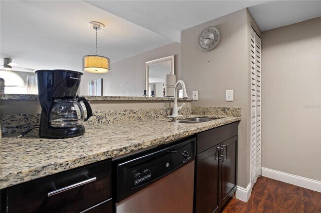 Building Photo - 2749 N Poinciana Blvd