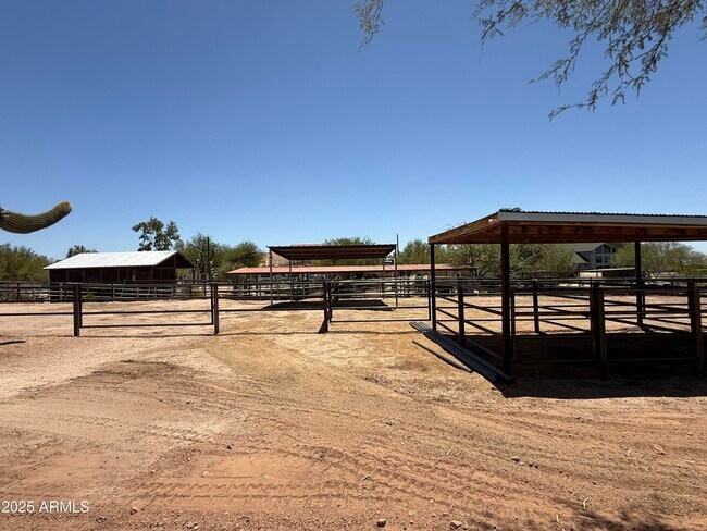 Building Photo - 6703 E Calle de Las Estrellas Rd