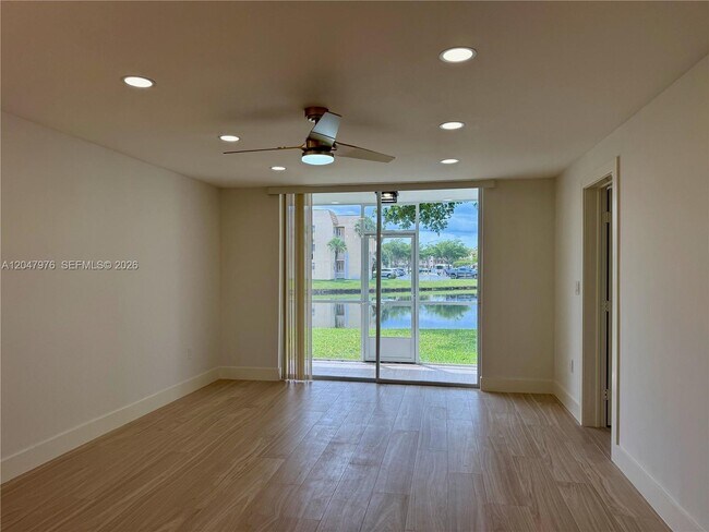 Building Photo - 8600 Sunrise Lakes Blvd