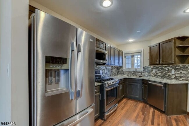 Building Photo - 403 Taggert Dr