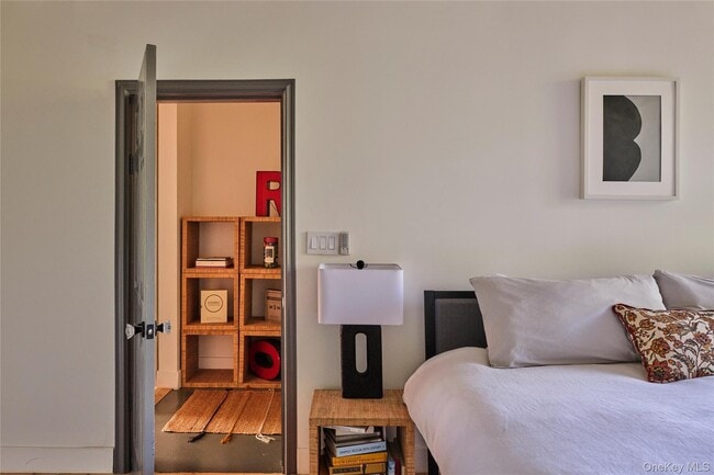 Building Photo - 1883-1213 NY-213