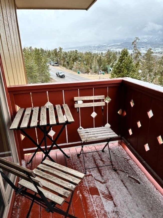 Building Photo - Long Term Rental- Original Dillon Valley E301