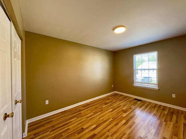 Building Photo - Charming 4 Bedroom/3 Bathroom Home with 2-Car Garage and Large Backyard in Middle River, MD!