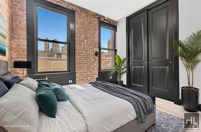 Building Photo - 438 W 52nd St