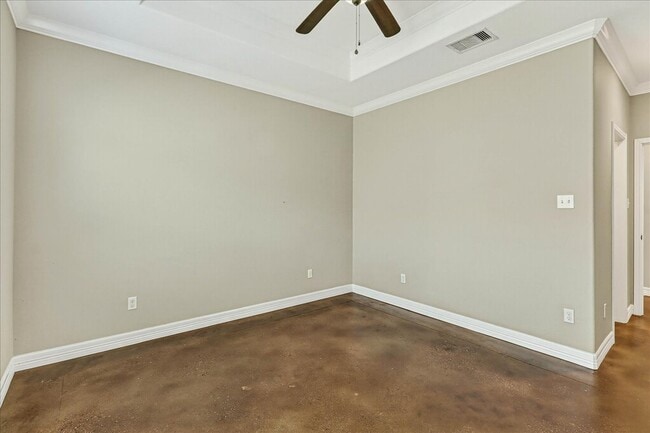 Building Photo - 7237 Lake Tranquility Dr