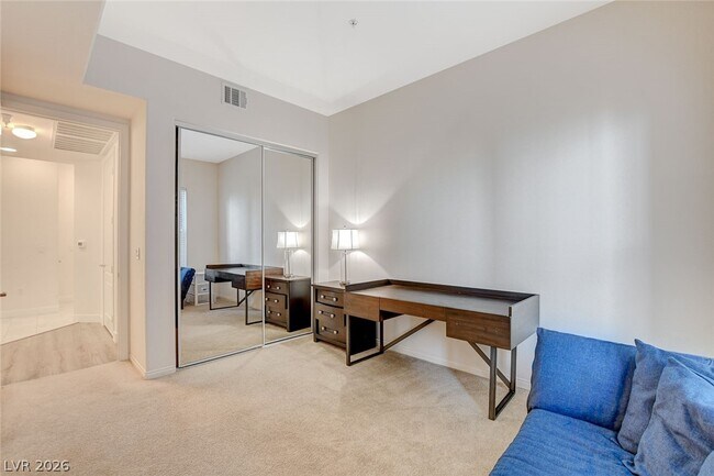 Building Photo - 38 E Serene Ave