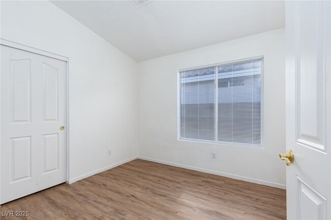 Building Photo - 8109 Defiance Ave