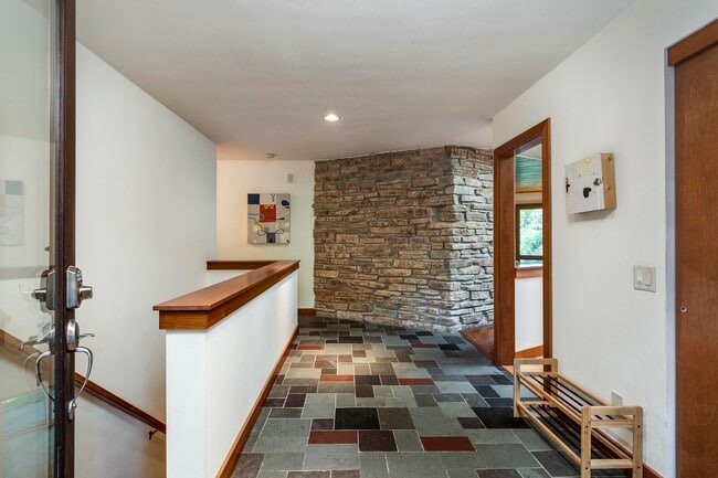 Building Photo - 6002 Hammersley Rd
