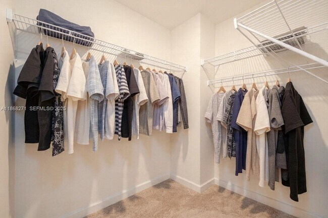 Building Photo - 1141 SW 6th Ct